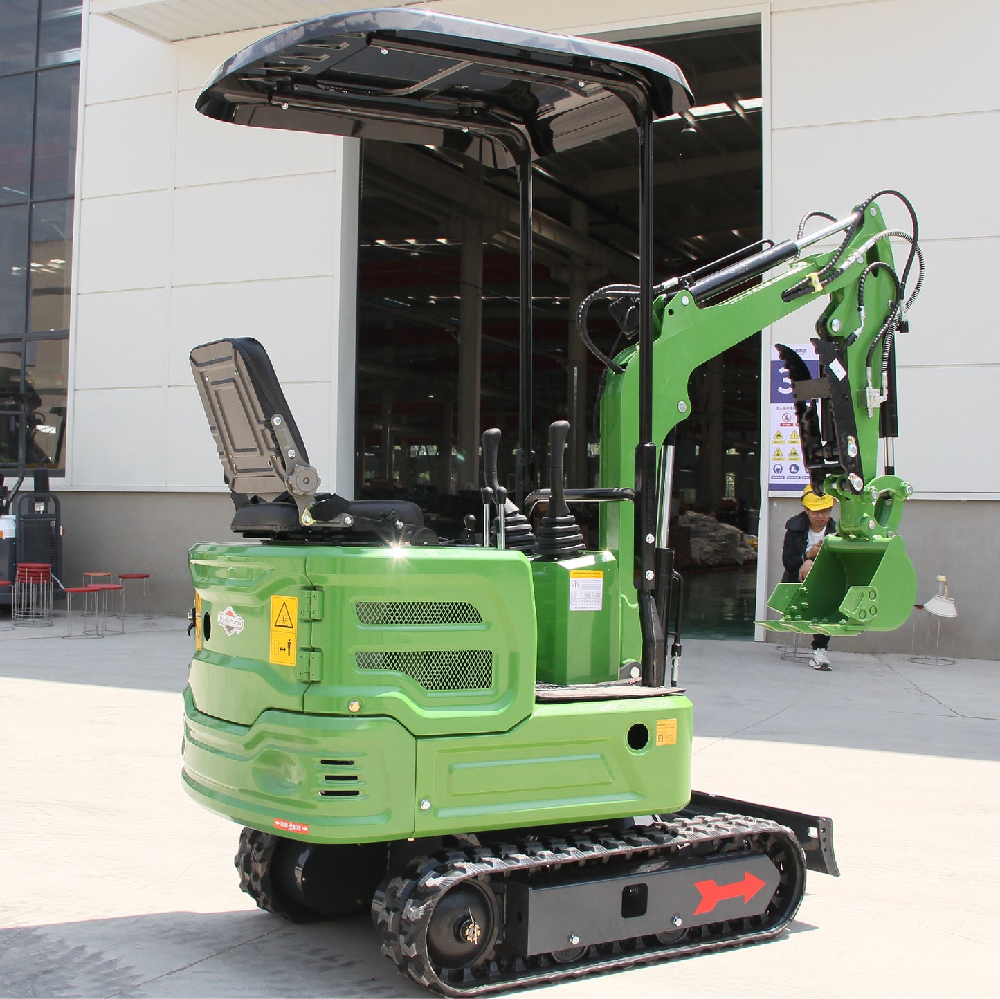 FREE SHIP Mini Excavator 1 Ton Digger 13.5hp Gas Tracked Crawler B&S EPA Engine