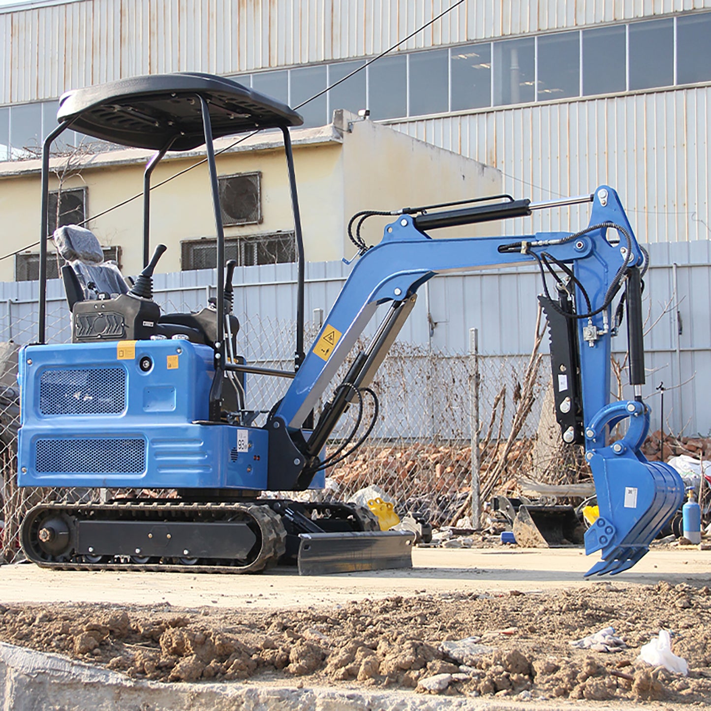 1.8 Ton New Pilot Control KubotaEnigne Diesel Mini Excavator, 2800LBS Dig Force, for Home Garden Digging