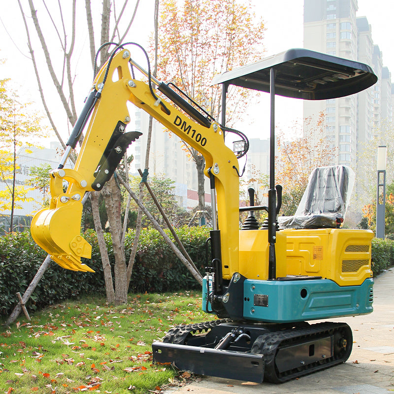 13.5HP 2000Lbs Crawler Mini Hydraulic Excavator Thumb Clamp Garden In CAN Stock