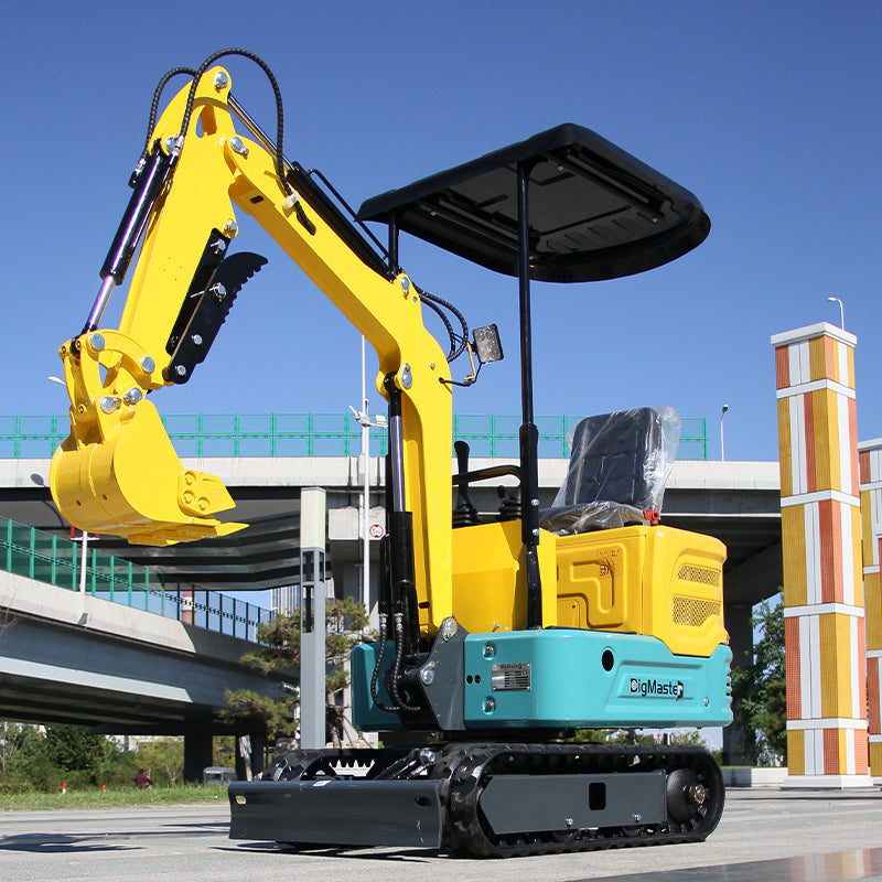 13.5HP 2000Lbs Crawler Mini Hydraulic Excavator Thumb Clamp Garden In CAN Stock