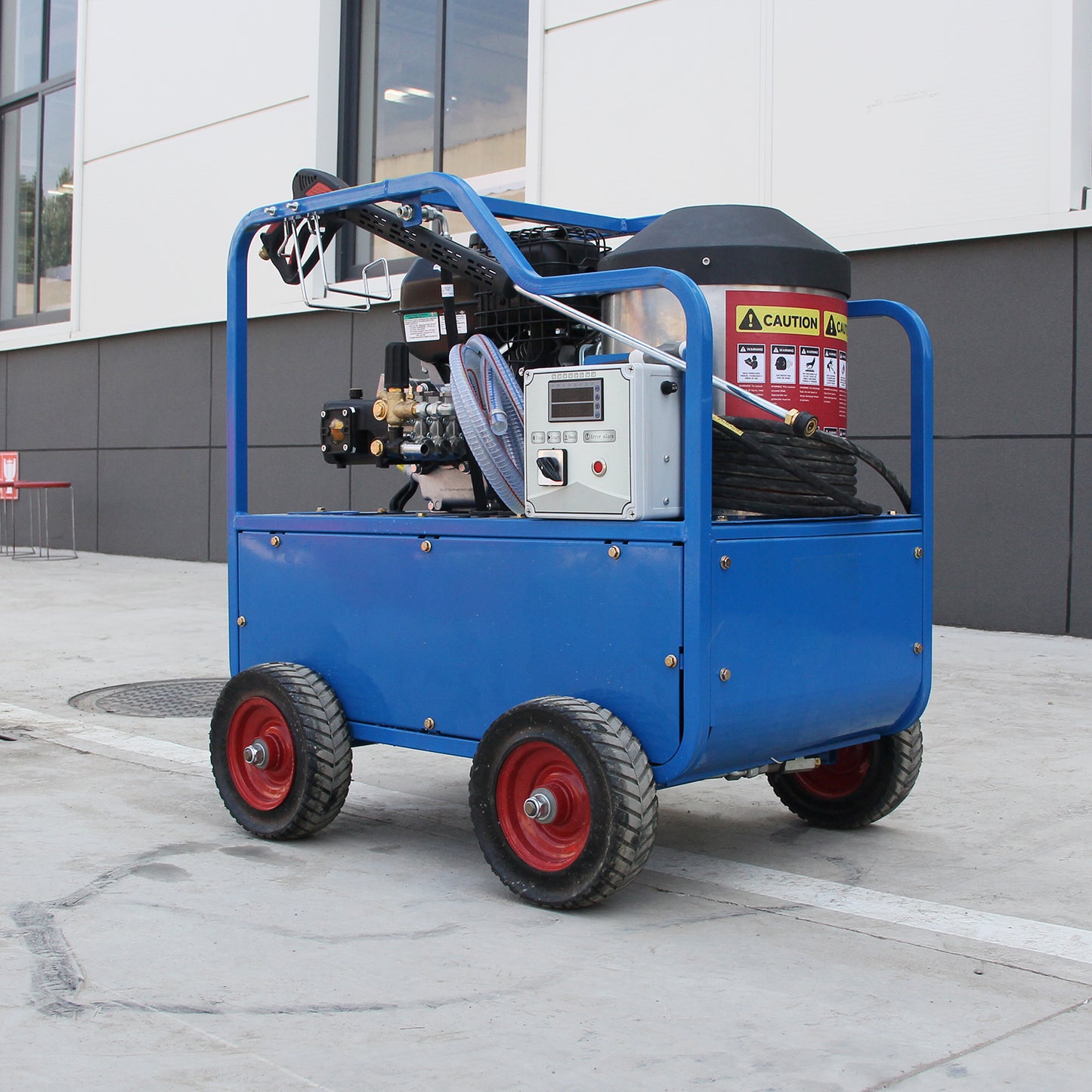 Mach pro H4000 Industrial Hot Water Pressure Washer – 4060 PSI, 212°F Diesel High-Temp Cleaner with Briggs & Stratton Engine & Italian AR Pump (BLUE)