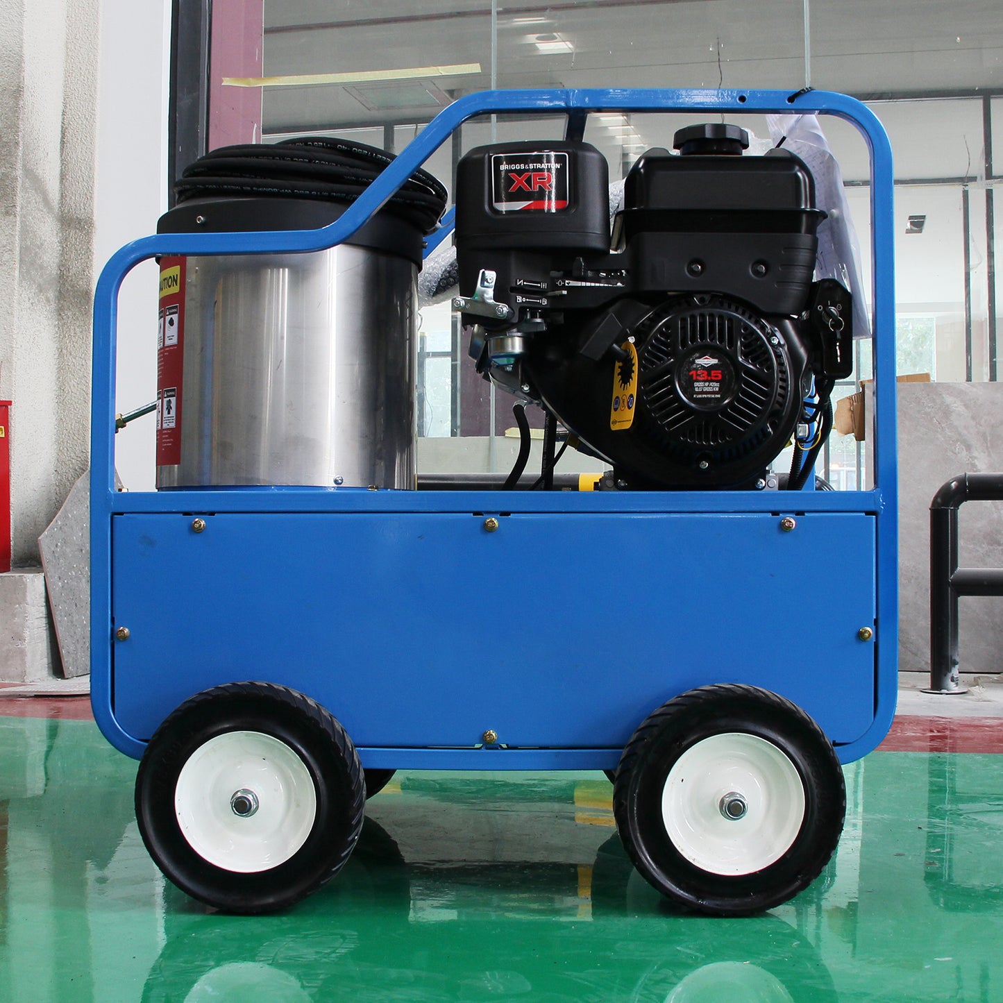 Mach pro H4000 Industrial Hot Water Pressure Washer – 4060 PSI, 212°F Diesel High-Temp Cleaner with Briggs & Stratton Engine & Italian AR Pump (BLUE)